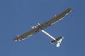 世上最大太阳能飞机 巴黎航展试飞成功